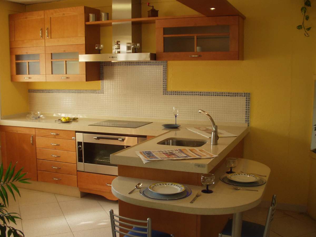 Encimeras de cocina en Sevilla - Cerydis - Materiales de construcción